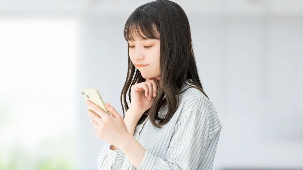 真剣交際に進むべきかを考えている婚活女性