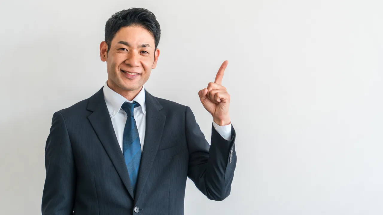 婚活前に精子検査をすすめるアラフィフ男性のイメージ