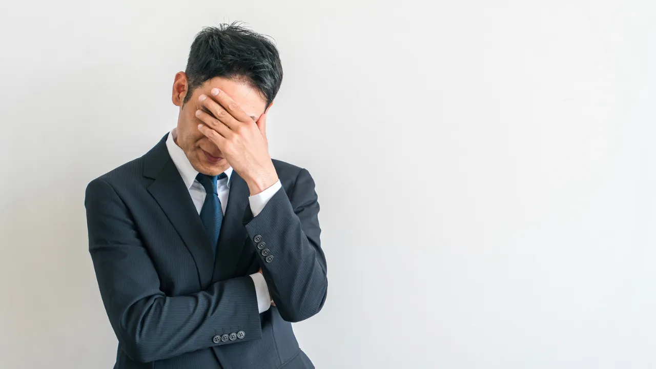 妊娠リスクに悩むアラフィフ男性のイメージ