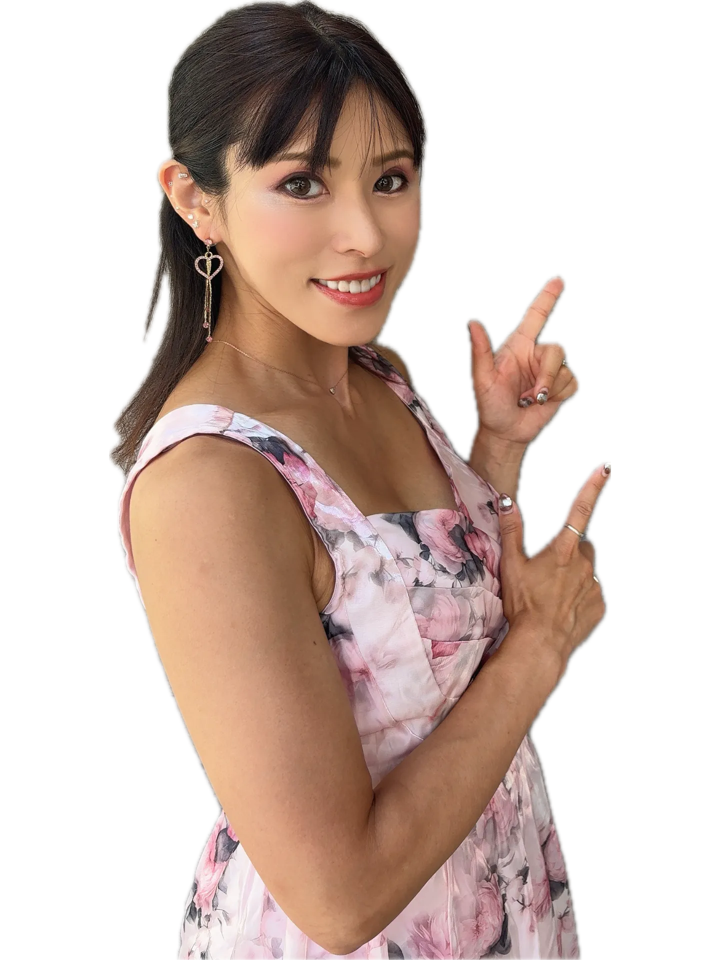 マリッジコンシェルジュSweet Colorの婚活カウンセラー紅林ともえが指差しながらLCIQ診断を紹介している写真